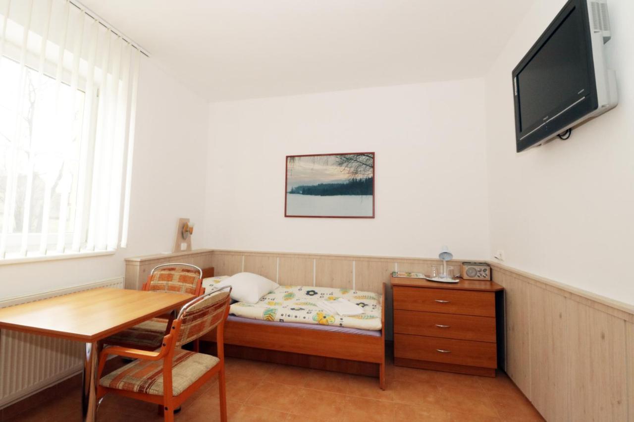Penzion Hurka Otel Dolni Libchavy Dış mekan fotoğraf