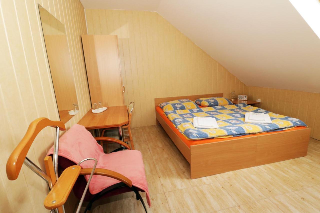 Penzion Hurka Otel Dolni Libchavy Dış mekan fotoğraf