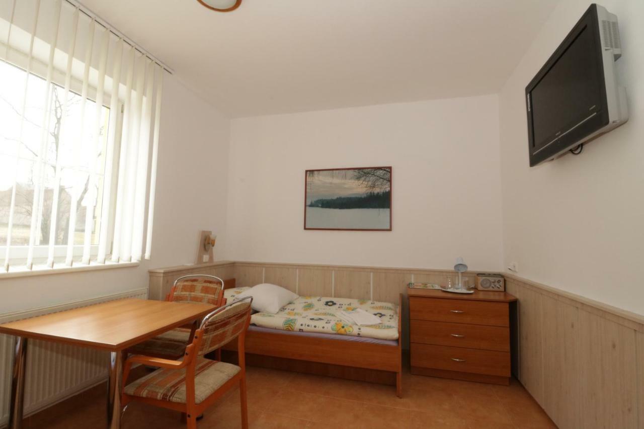 Penzion Hurka Otel Dolni Libchavy Dış mekan fotoğraf