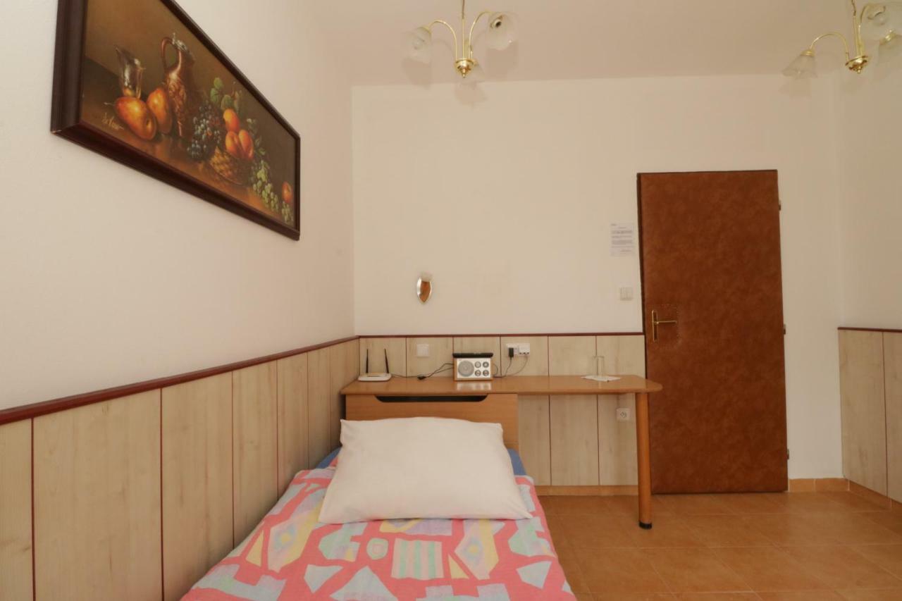 Penzion Hurka Otel Dolni Libchavy Dış mekan fotoğraf